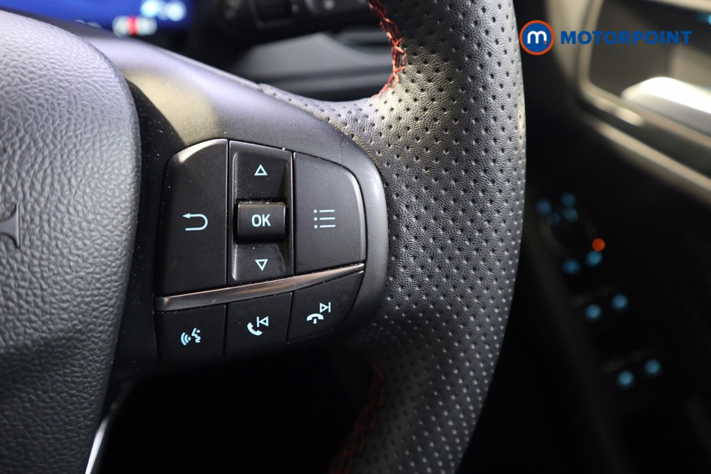Ford Focus St-Line Vignale Manual Petrol Hatchback - Stock Number (1561677) - 4th supplementary image