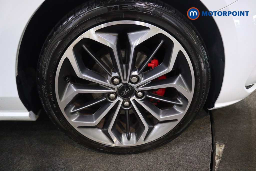Ford Focus St-Line Vignale Manual Petrol Hatchback - Stock Number (1561677) - 16th supplementary image