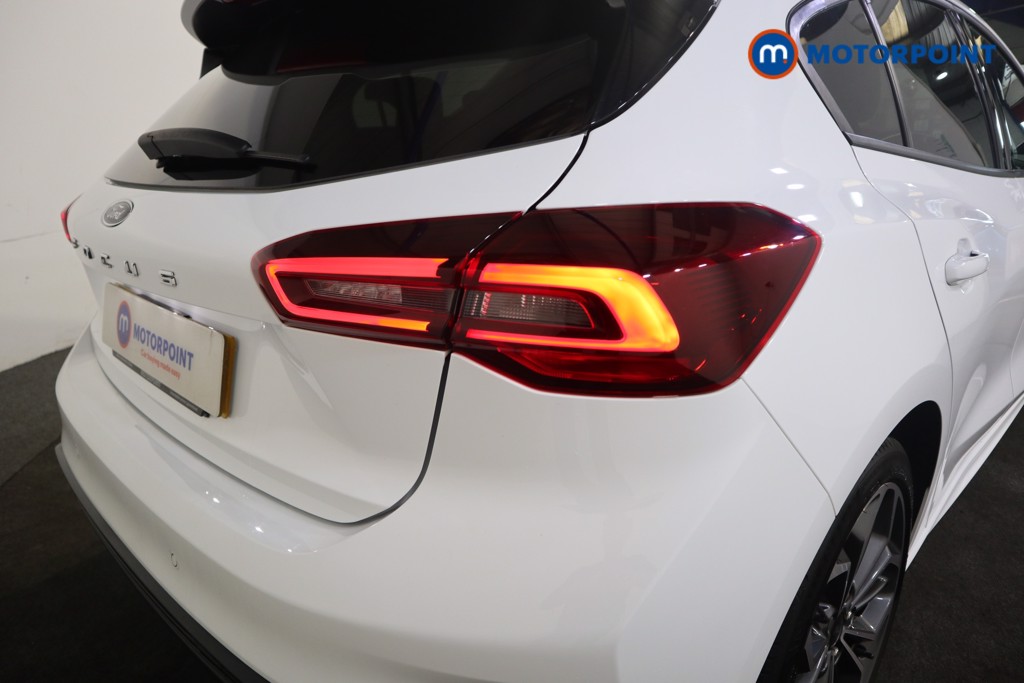 Ford Focus St-Line Vignale Manual Petrol Hatchback - Stock Number (1561677) - 22nd supplementary image