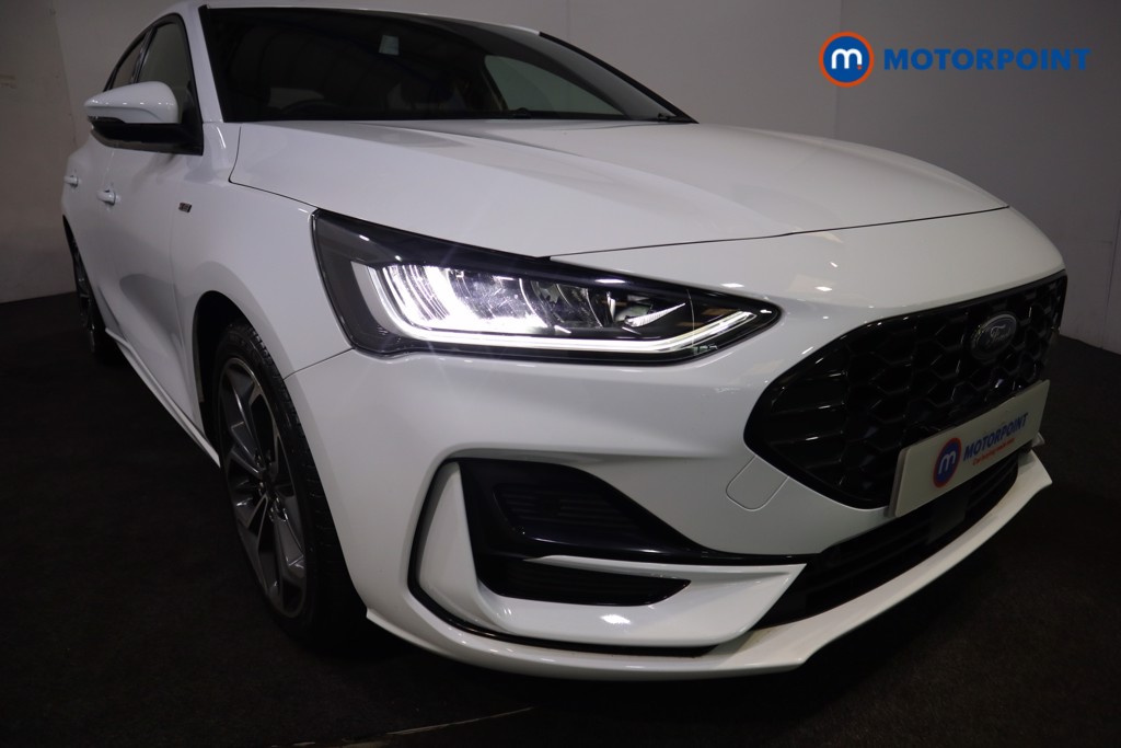 Ford Focus St-Line Vignale Manual Petrol Hatchback - Stock Number (1561677) - 27th supplementary image