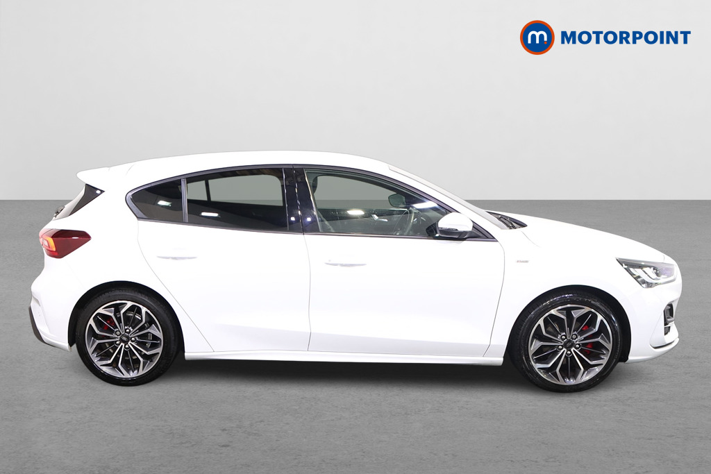 Ford Focus St-Line Vignale Manual Petrol Hatchback - Stock Number (1561677) - Drivers side