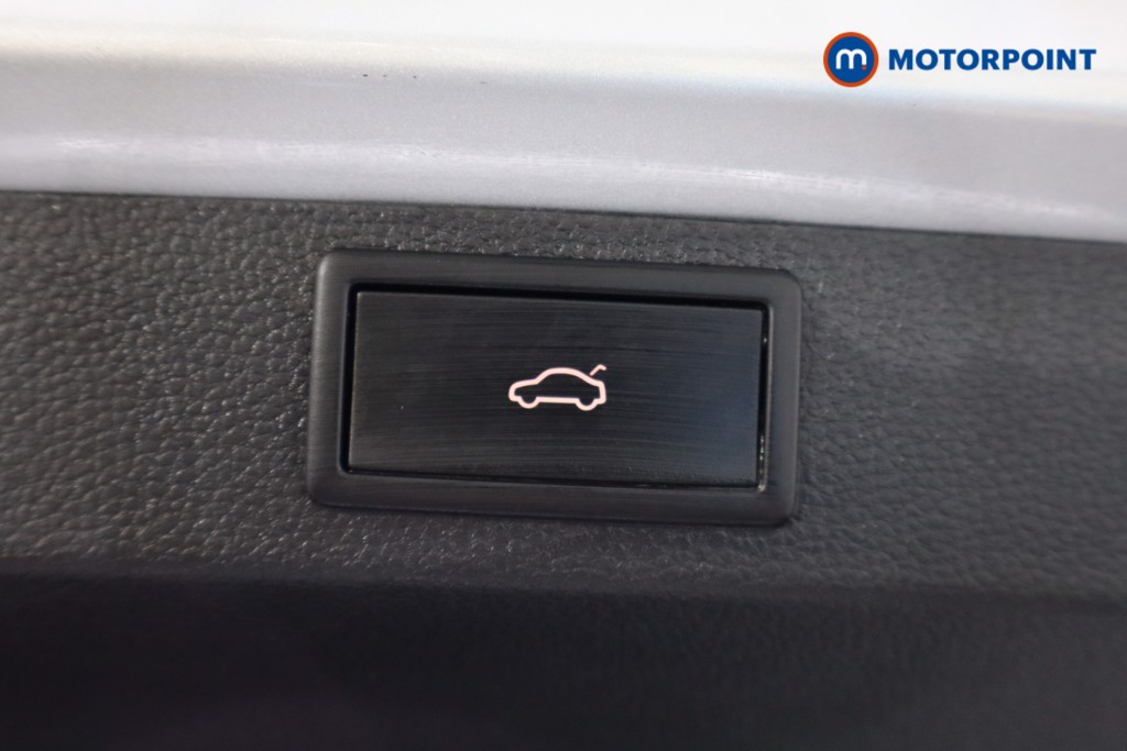 Skoda Karoq Sportline Automatic Petrol SUV - Stock Number (1562147) - 41st supplementary image