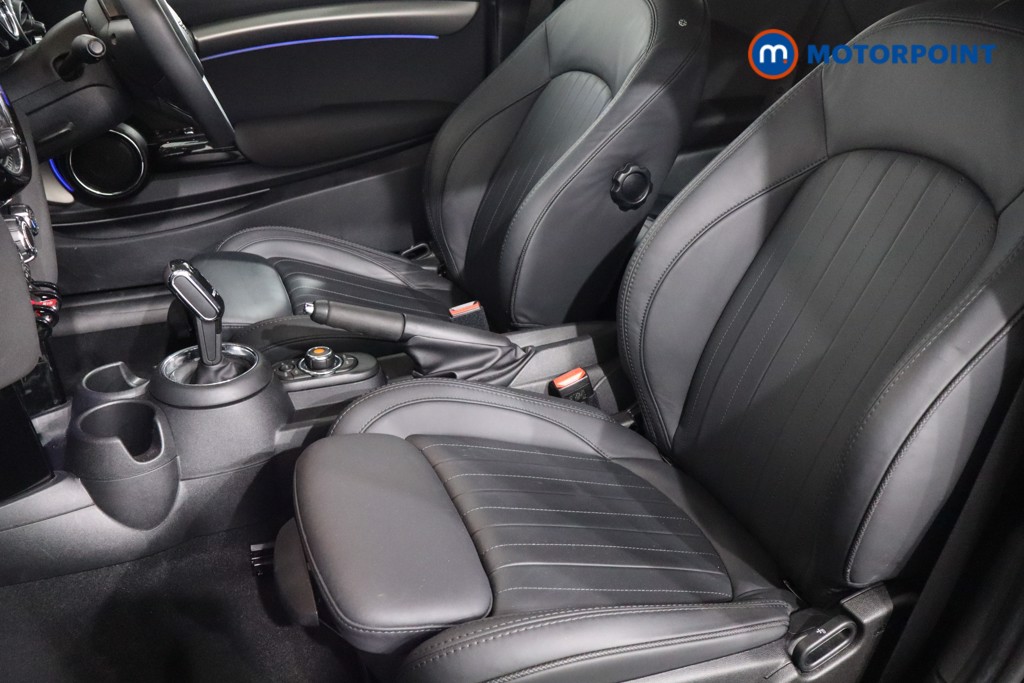 Mini Hatchback Cooper Exclusive Automatic Petrol Hatchback - Stock Number (1562148) - 4th supplementary image