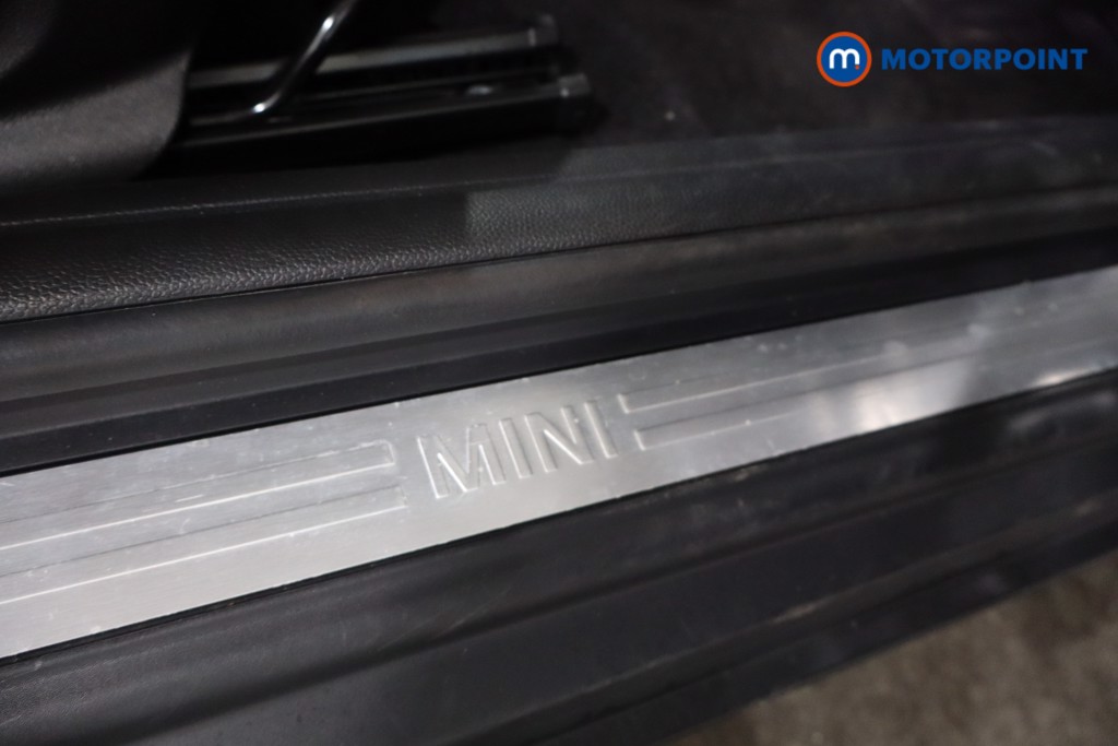 Mini Hatchback Cooper Exclusive Automatic Petrol Hatchback - Stock Number (1562148) - 21st supplementary image