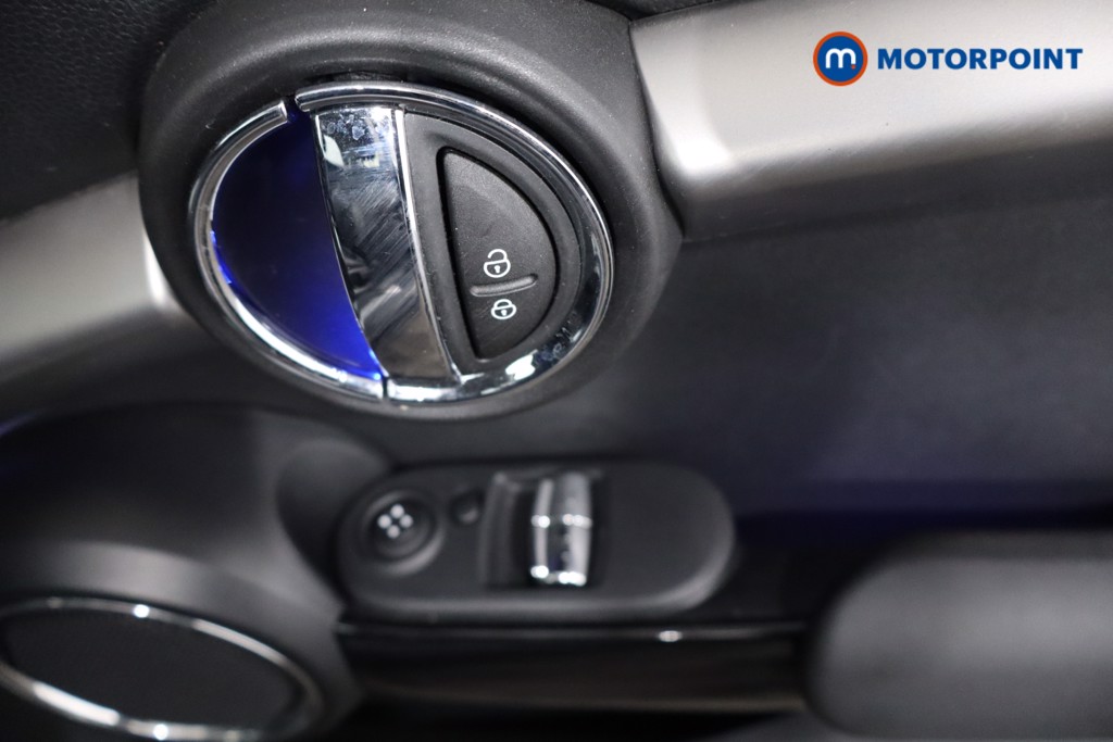 Mini Hatchback Cooper Exclusive Automatic Petrol Hatchback - Stock Number (1562148) - 22nd supplementary image