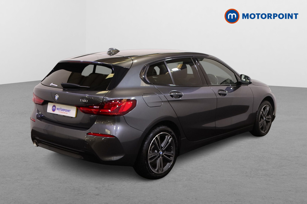BMW 1 Series Sport Manual Petrol Hatchback - Stock Number (1562233) - Drivers side rear corner