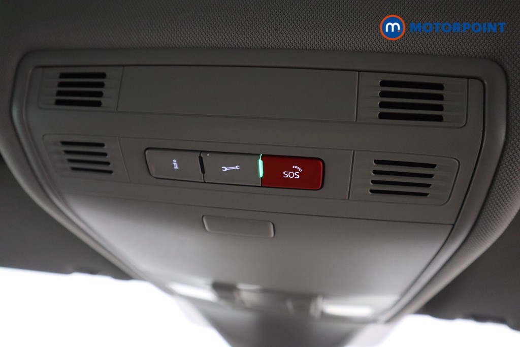 Volkswagen Tiguan Life Automatic Petrol SUV - Stock Number (1562345) - 25th supplementary image