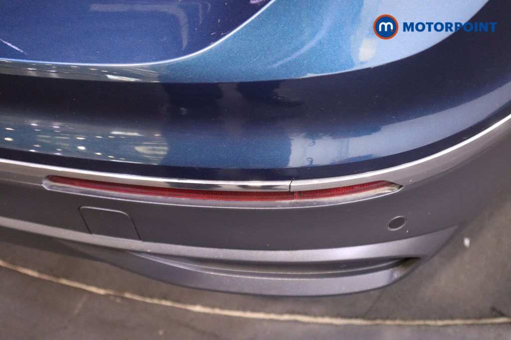 Volkswagen Tiguan Life Automatic Petrol SUV - Stock Number (1562345) - 32nd supplementary image
