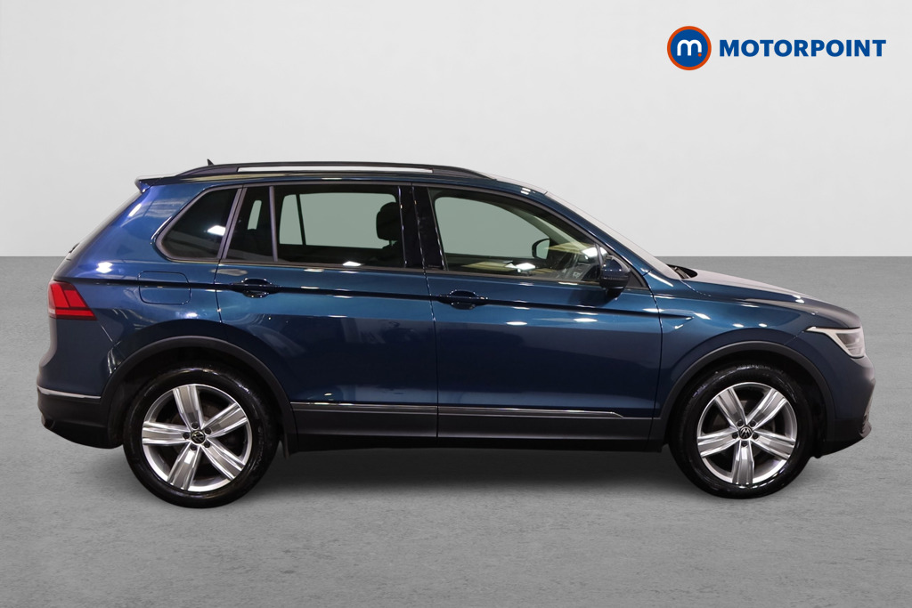Volkswagen Tiguan Life Automatic Petrol SUV - Stock Number (1562345) - Drivers side