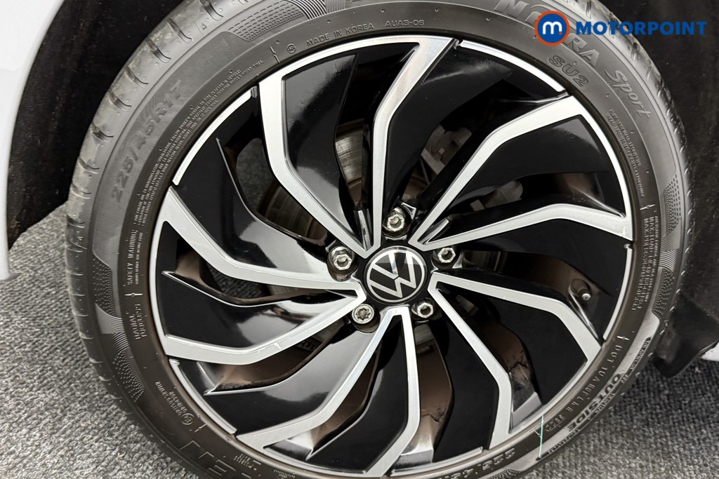 Volkswagen Golf Style Edition Manual Petrol Hatchback - Stock Number (1562807) - 30th supplementary image