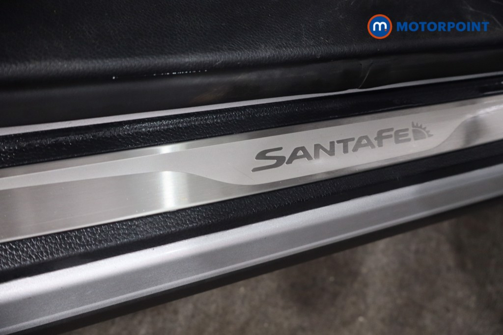 Hyundai Santa Fe Premium Automatic Diesel SUV - Stock Number (1562916) - 24th supplementary image