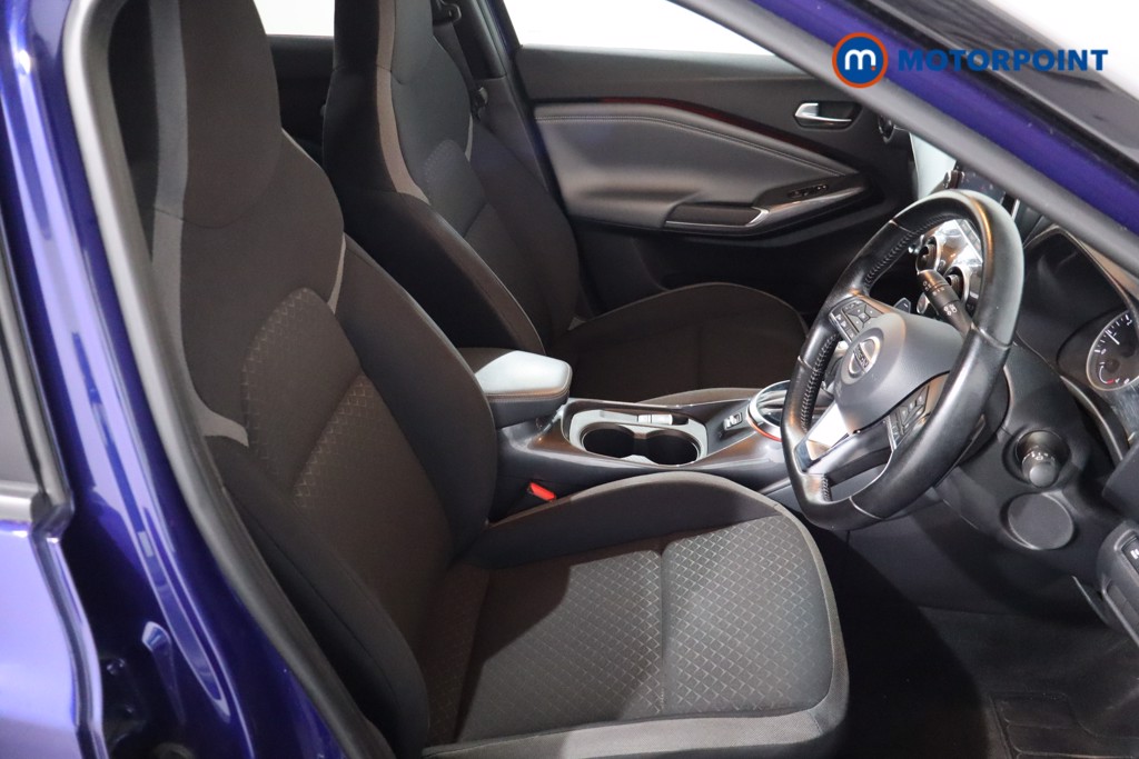 Nissan Juke N-Connecta Automatic Petrol SUV - Stock Number (1562977) - 4th supplementary image