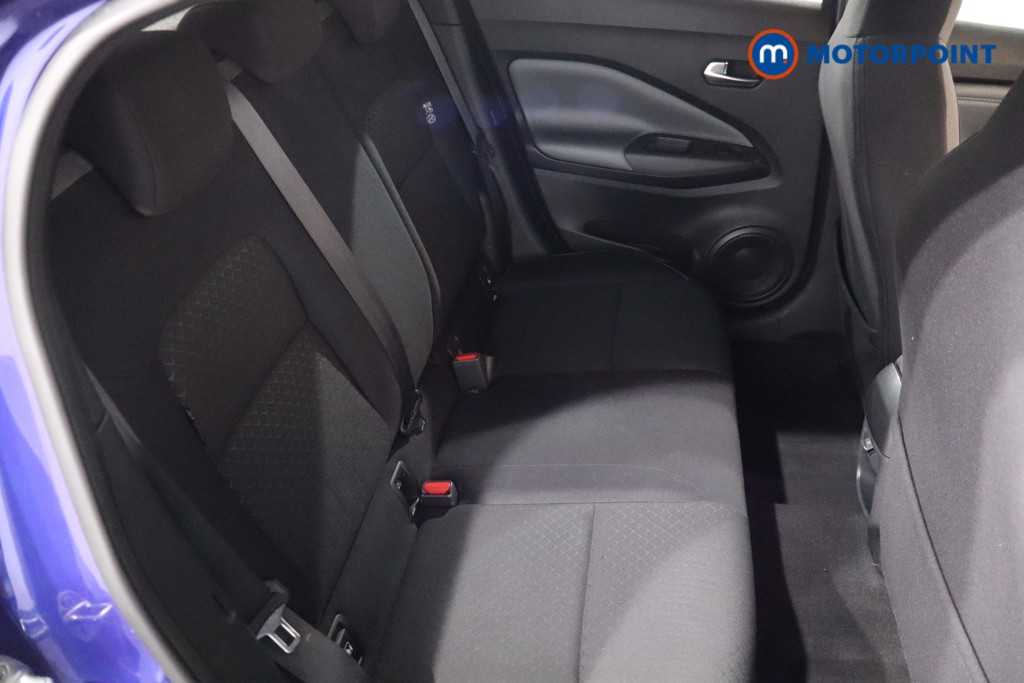 Nissan Juke N-Connecta Automatic Petrol SUV - Stock Number (1562977) - 5th supplementary image