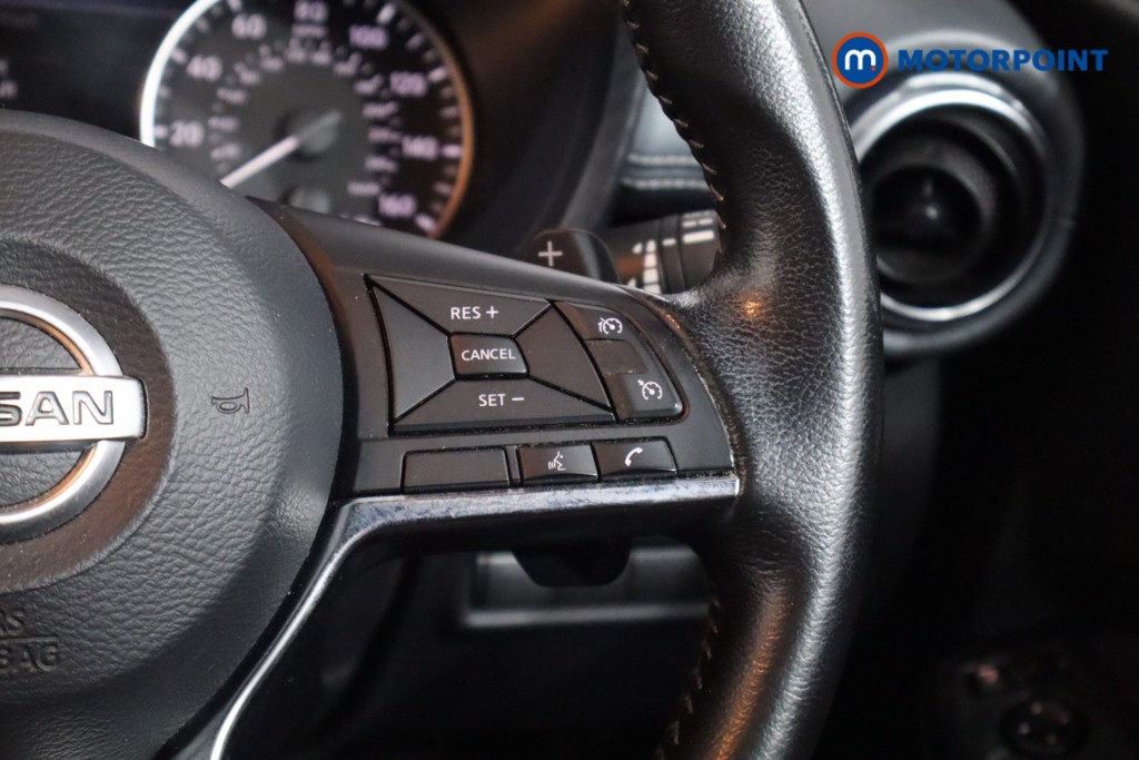 Nissan Juke N-Connecta Automatic Petrol SUV - Stock Number (1562977) - 8th supplementary image