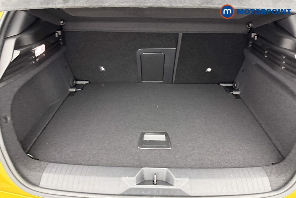 Vauxhall Astra Ultimate Manual Petrol Hatchback - Stock Number (1563031) - 20th supplementary image