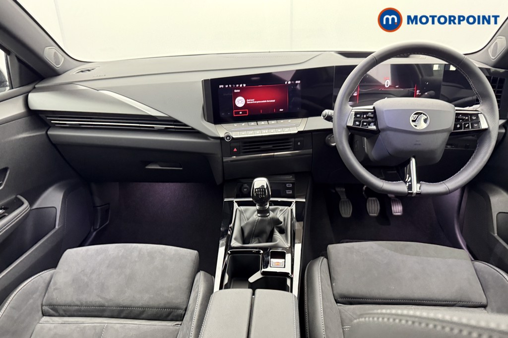 Vauxhall Astra Ultimate Manual Petrol Hatchback - Stock Number (1563031) - 1st supplementary image