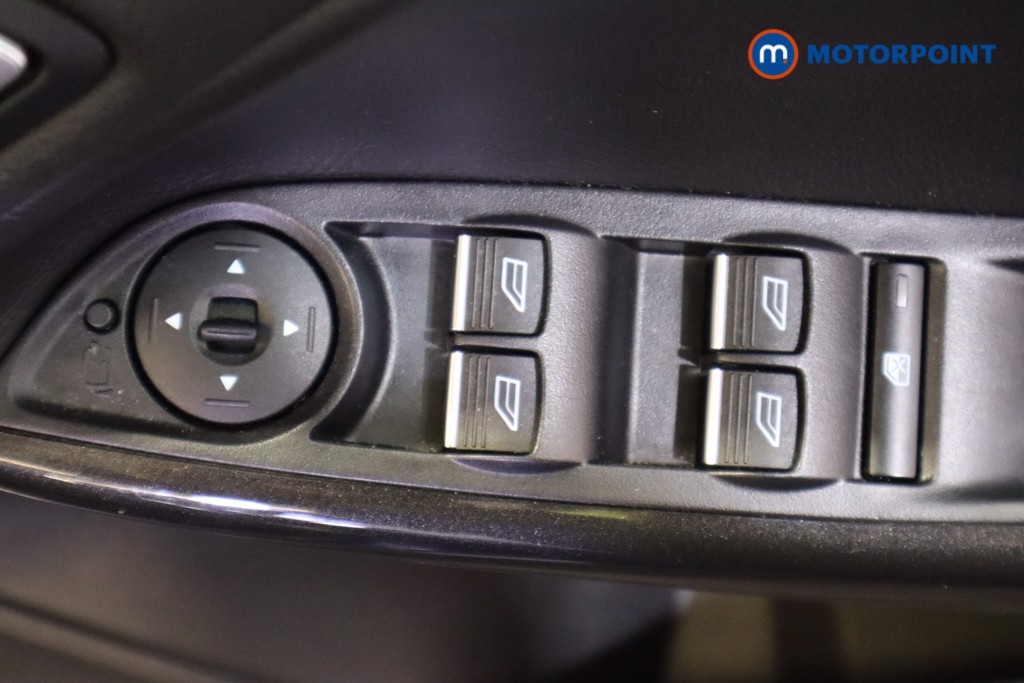 Ford Focus Titanium X Automatic Petrol Hatchback - Stock Number (1563086) - 13th supplementary image