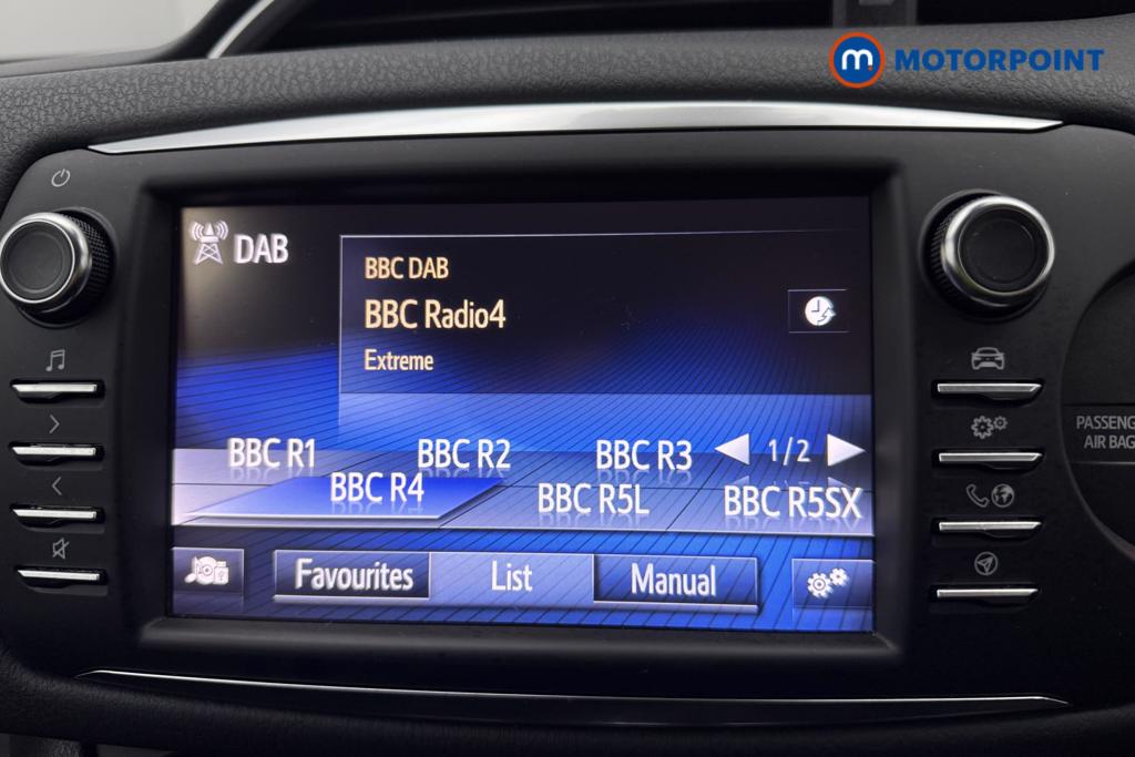 Toyota Yaris Design Manual Petrol Hatchback - Stock Number (1563090) - 2nd supplementary image