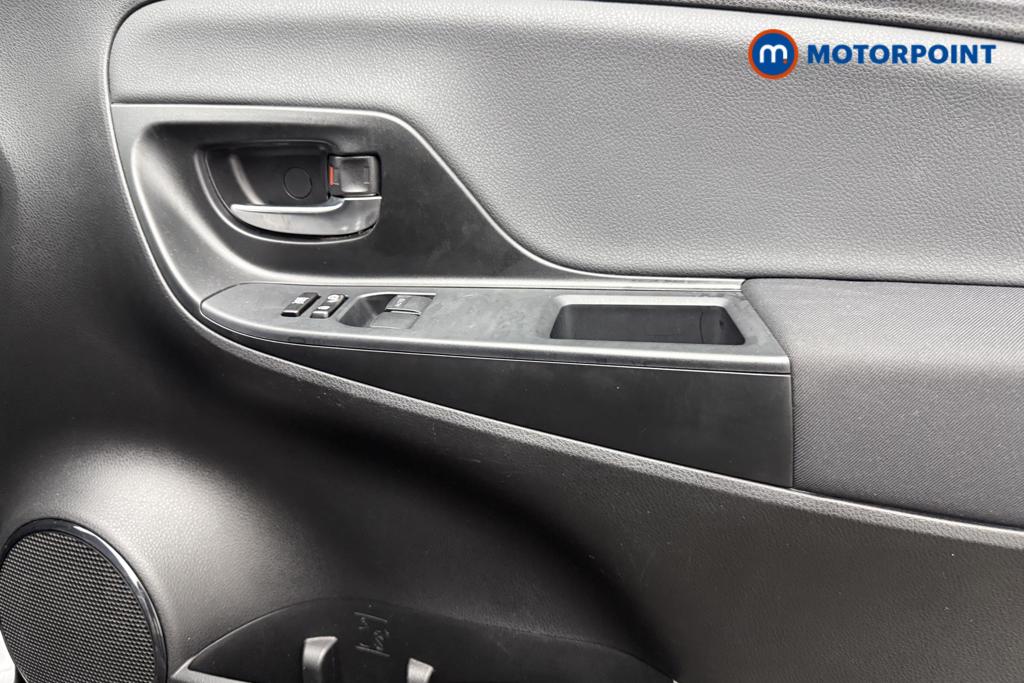 Toyota Yaris Design Manual Petrol Hatchback - Stock Number (1563090) - 17th supplementary image