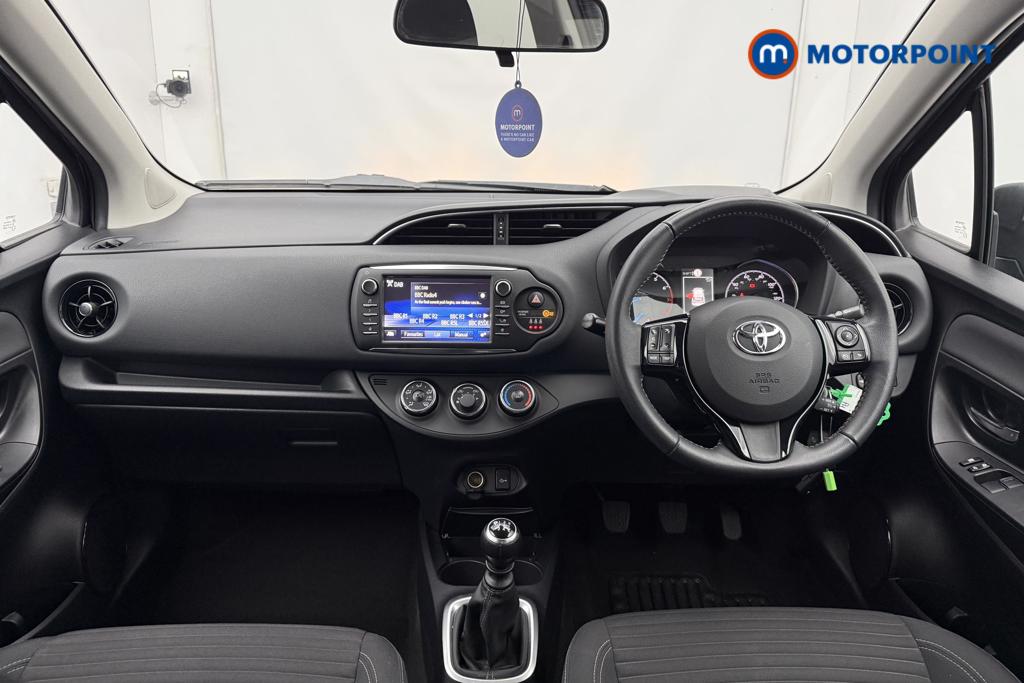 Toyota Yaris Design Manual Petrol Hatchback - Stock Number (1563090) - 1st supplementary image