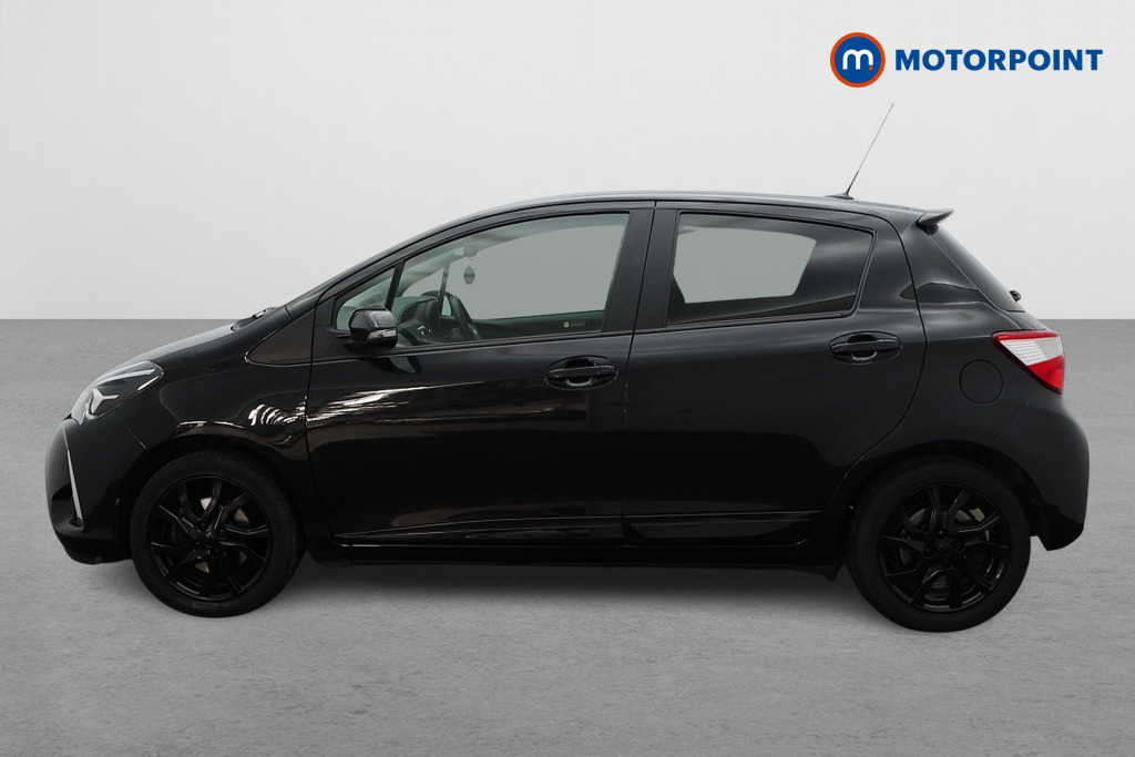 Toyota Yaris Design Manual Petrol Hatchback - Stock Number (1563090) - Passenger side