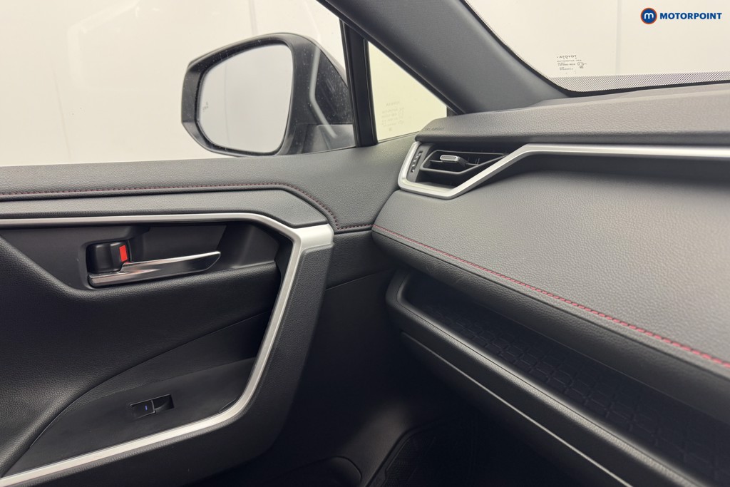 Toyota Rav4 Dynamic Automatic Petrol Plug-In Hybrid SUV - Stock Number (1563167) - 16th supplementary image