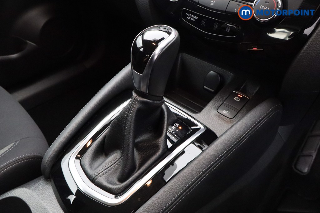 Nissan Qashqai Acenta Premium Automatic Petrol SUV - Stock Number (1563287) - 10th supplementary image
