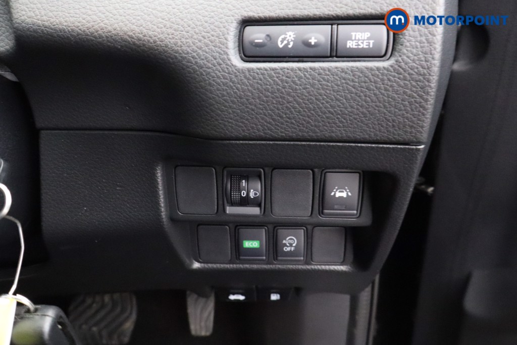 Nissan Qashqai Acenta Premium Automatic Petrol SUV - Stock Number (1563287) - 14th supplementary image