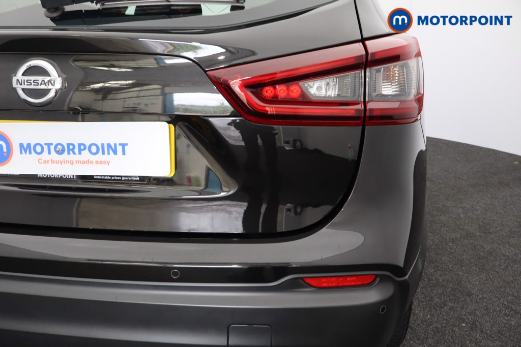 Nissan Qashqai Acenta Premium Automatic Petrol SUV - Stock Number (1563287) - 32nd supplementary image