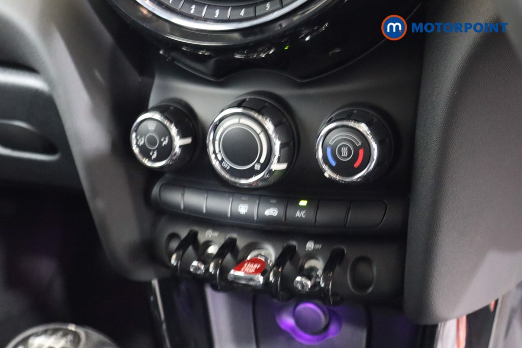 Mini Hatchback Cooper S Exclusive Manual Petrol Hatchback - Stock Number (1563615) - 7th supplementary image
