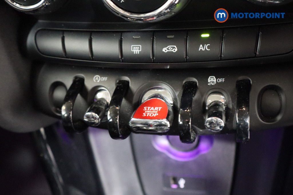 Mini Hatchback Cooper S Exclusive Manual Petrol Hatchback - Stock Number (1563615) - 8th supplementary image
