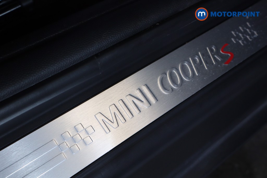 Mini Hatchback Cooper S Exclusive Manual Petrol Hatchback - Stock Number (1563615) - 10th supplementary image
