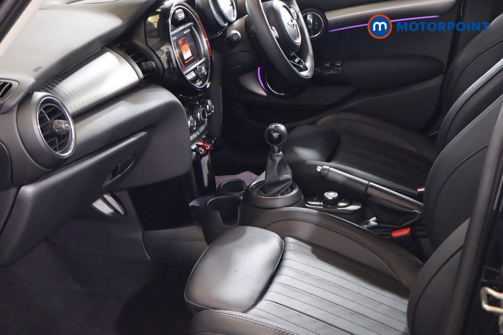 Mini Hatchback Cooper S Exclusive Manual Petrol Hatchback - Stock Number (1563615) - 11th supplementary image