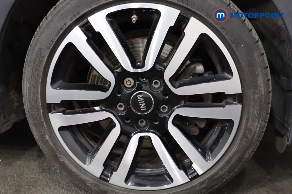 Mini Hatchback Cooper S Exclusive Manual Petrol Hatchback - Stock Number (1563615) - 17th supplementary image