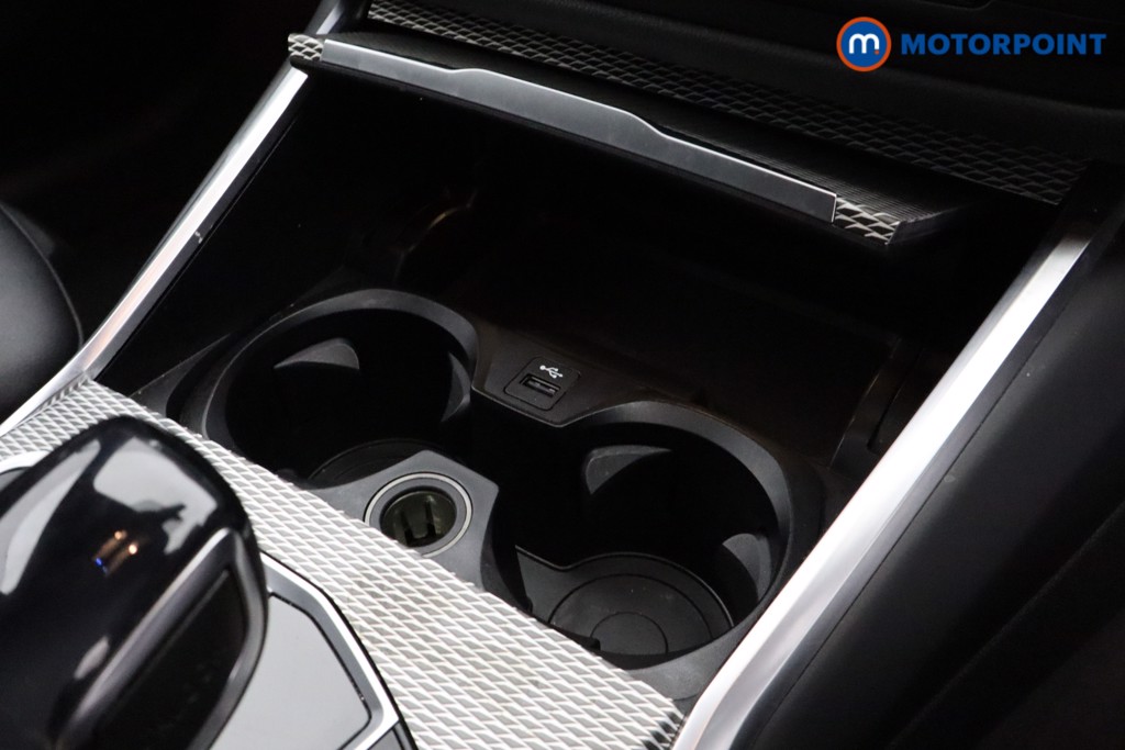 BMW 3 Series M Sport Automatic Petrol Plug-In Hybrid Estate - Stock Number (1563626) - 10th supplementary image