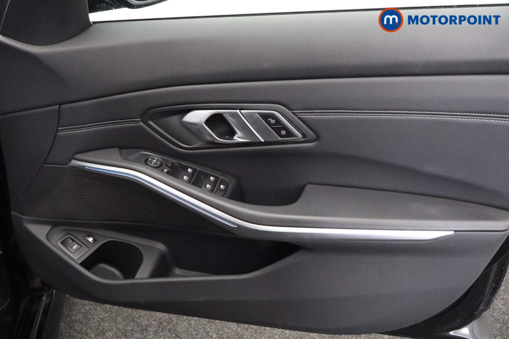 BMW 3 Series M Sport Automatic Petrol Plug-In Hybrid Estate - Stock Number (1563626) - 20th supplementary image