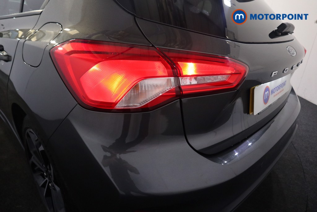 Ford Focus St-Line X Manual Petrol Hatchback - Stock Number (1563654) - 21st supplementary image