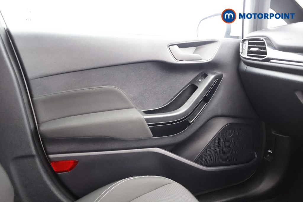 Ford Fiesta Trend Navigation Manual Petrol Hatchback - Stock Number (1563656) - 7th supplementary image