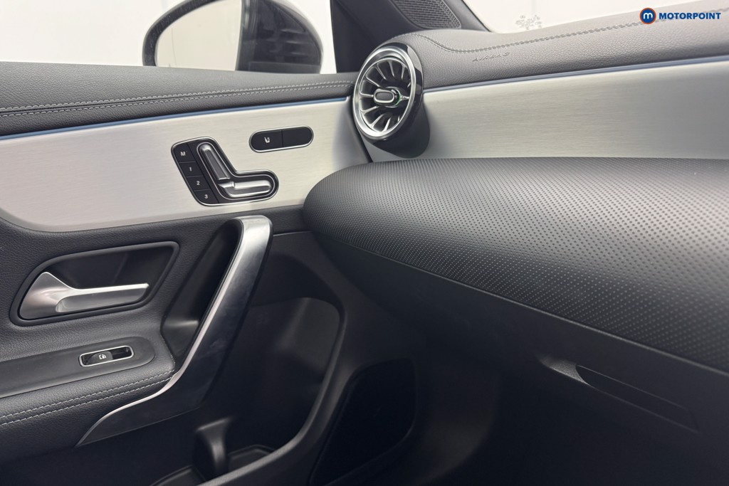 Mercedes-Benz CLA Amg Line Automatic Petrol Coupe - Stock Number (1563851) - 15th supplementary image