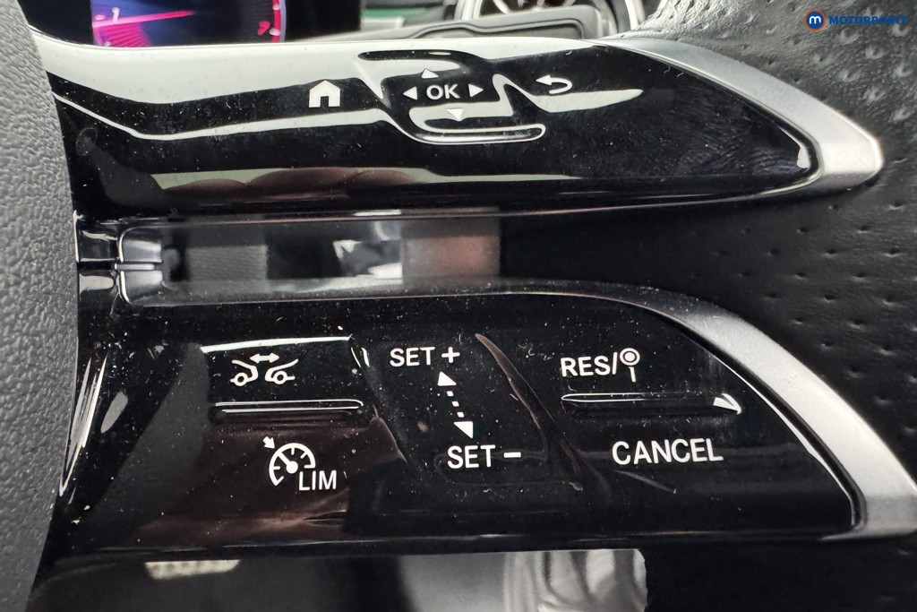 Mercedes-Benz CLA Amg Line Automatic Petrol Coupe - Stock Number (1563851) - 17th supplementary image