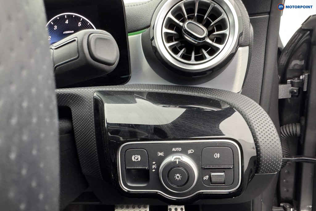 Mercedes-Benz CLA Amg Line Automatic Petrol Coupe - Stock Number (1563851) - 18th supplementary image