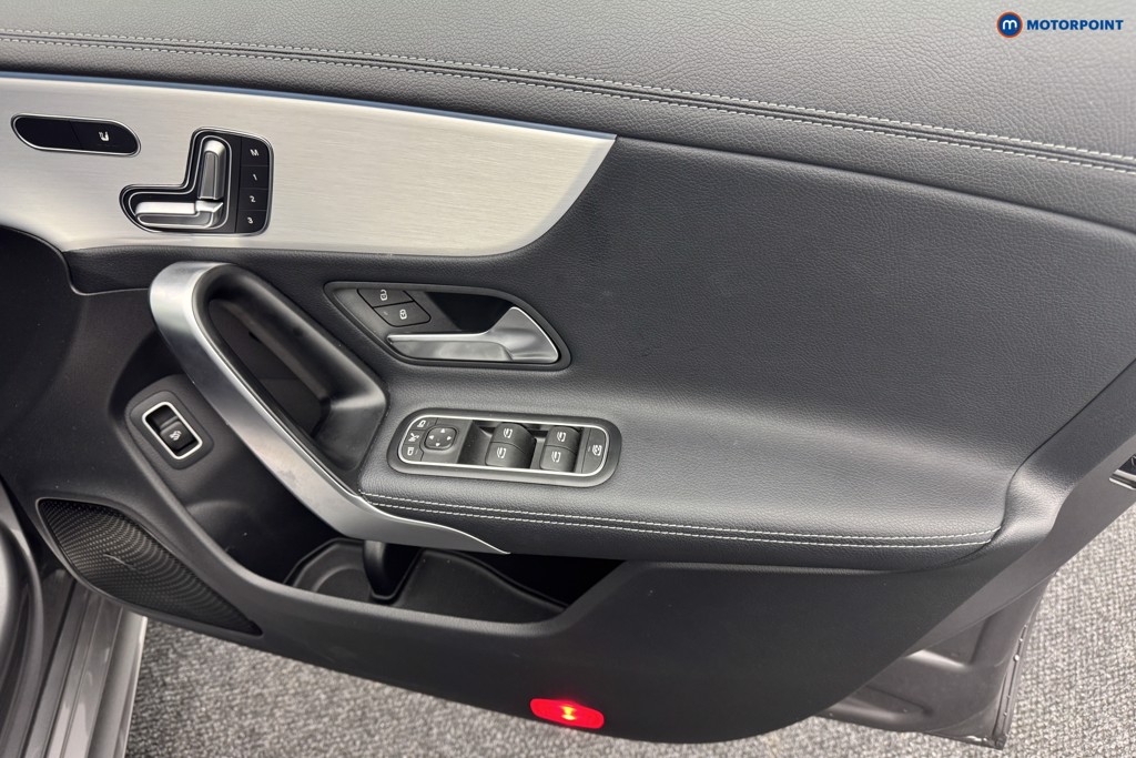 Mercedes-Benz CLA Amg Line Automatic Petrol Coupe - Stock Number (1563851) - 19th supplementary image