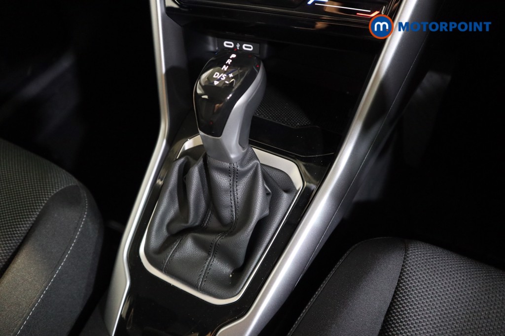 Volkswagen T-Roc Life Automatic Petrol SUV - Stock Number (1563985) - 8th supplementary image