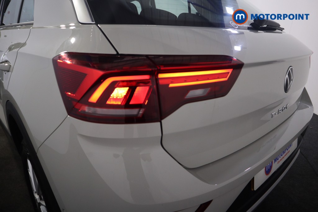 Volkswagen T-Roc Life Automatic Petrol SUV - Stock Number (1563985) - 20th supplementary image