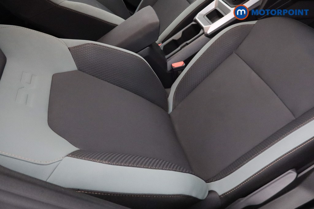 Dacia Duster Extreme Manual Petrol SUV - Stock Number (1564022) - 15th supplementary image