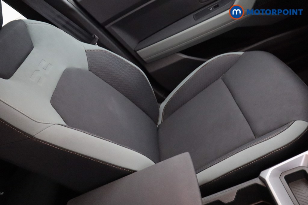 Dacia Duster Extreme Manual Petrol SUV - Stock Number (1564022) - 16th supplementary image