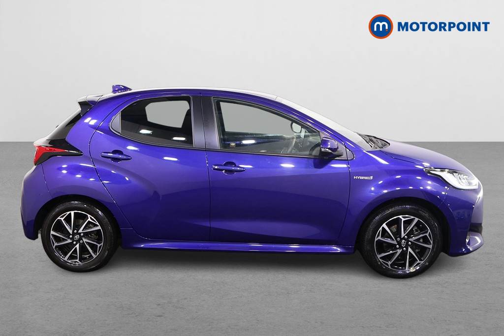 Toyota Yaris Design Automatic Petrol-Electric Hybrid Hatchback - Stock Number (1564103) - Drivers side