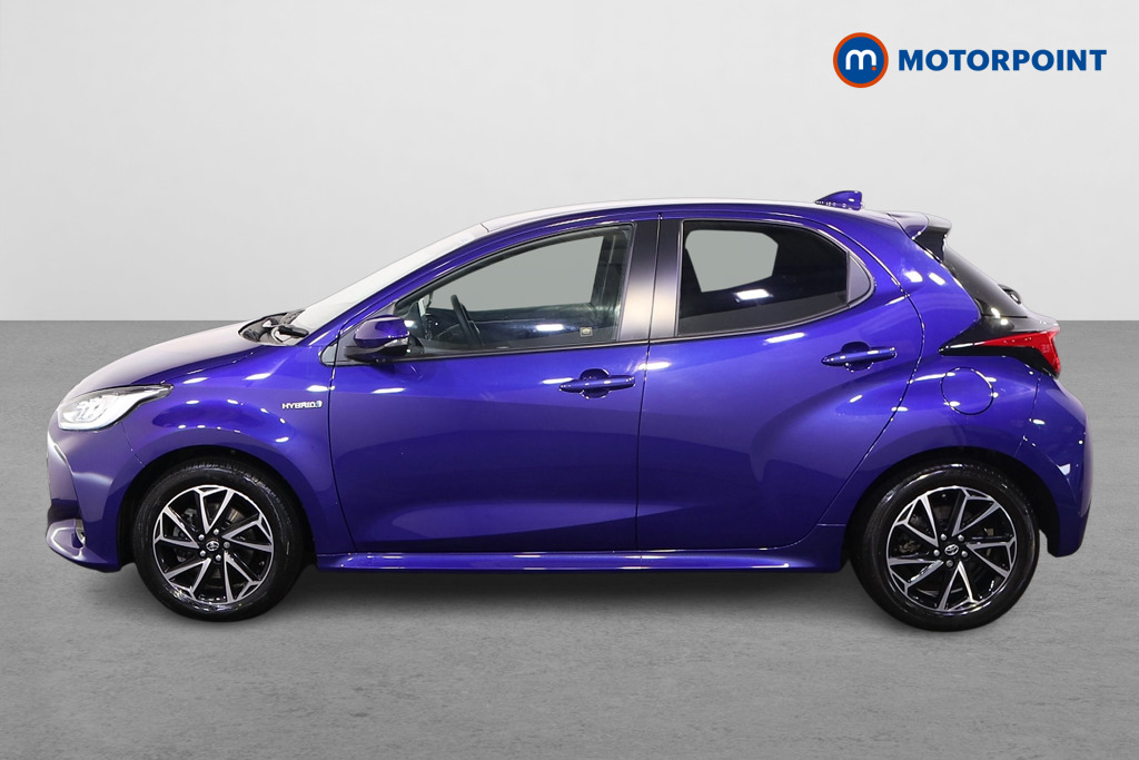 Toyota Yaris Design Automatic Petrol-Electric Hybrid Hatchback - Stock Number (1564103) - Passenger side
