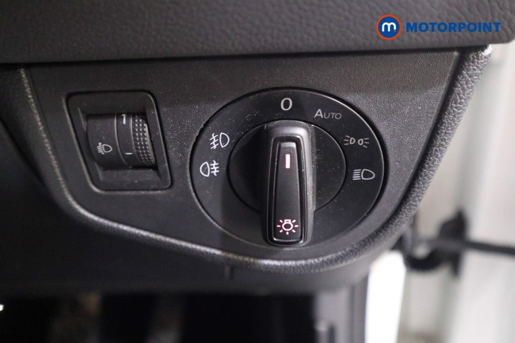 Volkswagen Polo Match Manual Petrol Hatchback - Stock Number (1564171) - 9th supplementary image