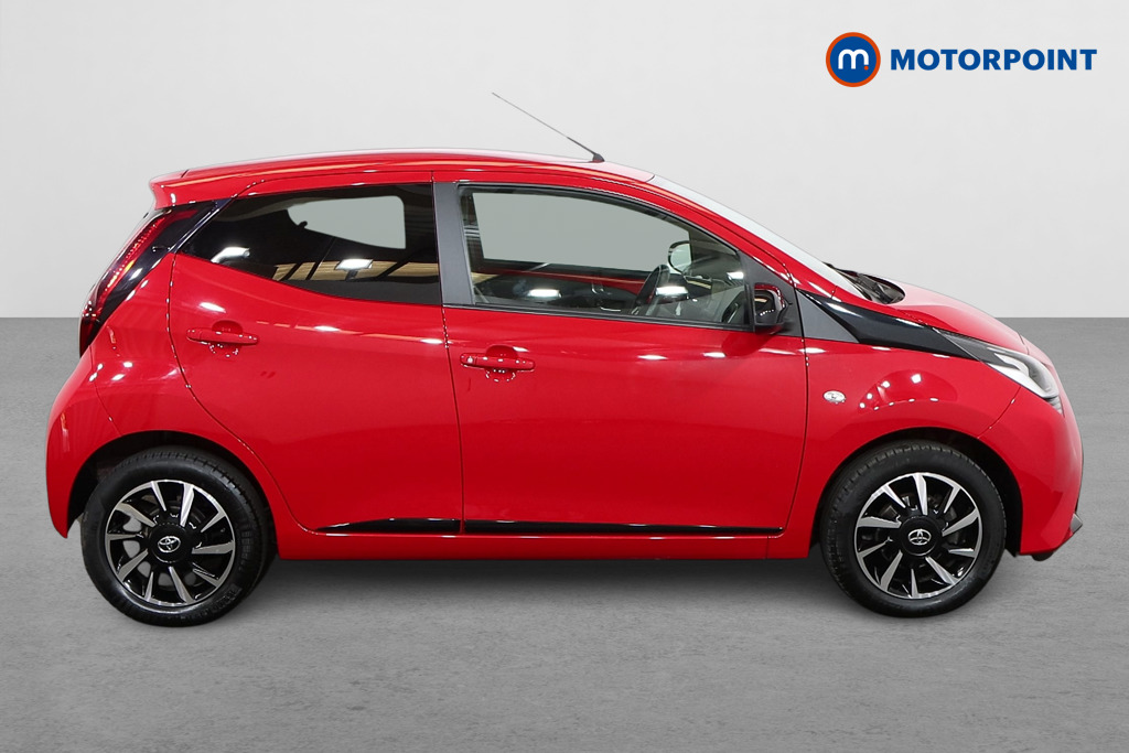 Toyota Aygo X-Trend Manual Petrol Hatchback - Stock Number (1564392) - Drivers side